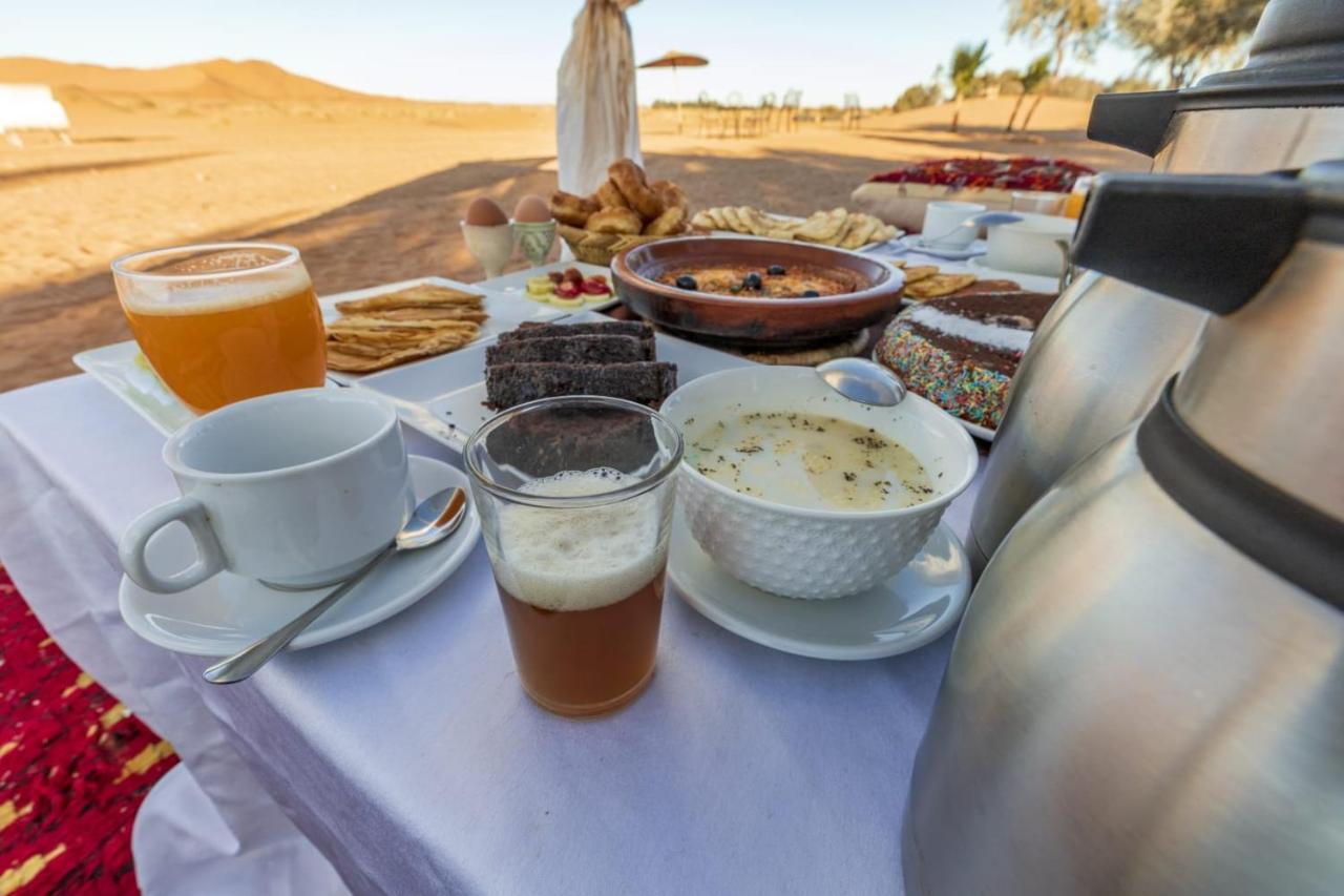 Merzouga Luxury Traditional Camp Esterno foto