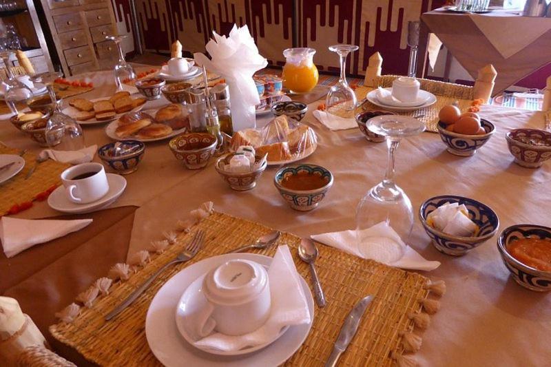 Merzouga Luxury Traditional Camp Esterno foto